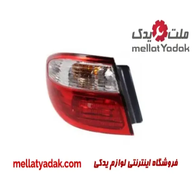 چراغ خطر روی گلگیر راست نیسان ماکسیما