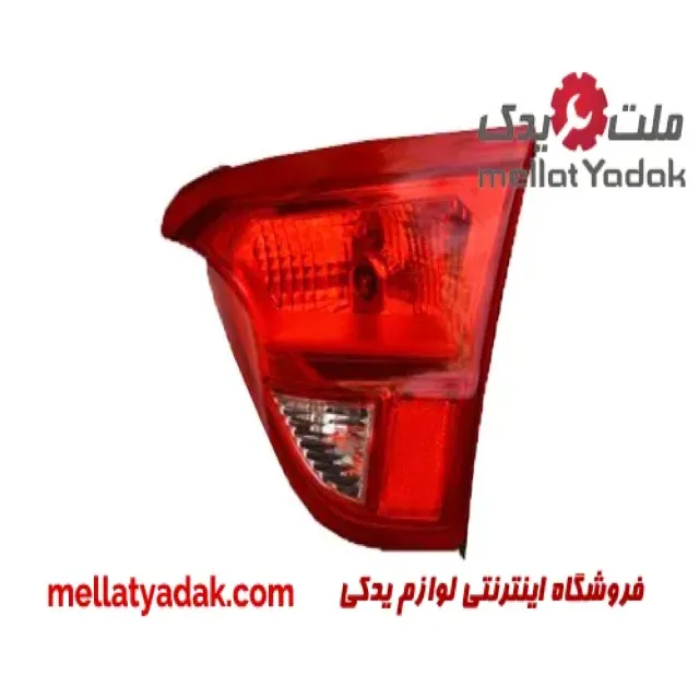 چراغ خطر روی صندوق چپ کوئیک